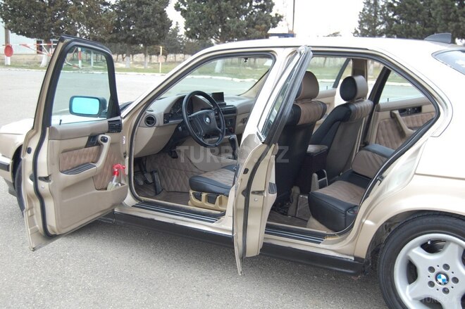 BMW 520 1993, 388,000 km - 2.0 l - Bakı