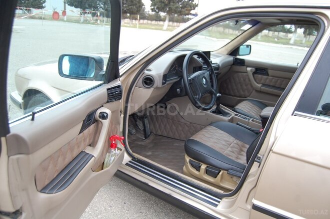 BMW 520 1993, 388,000 km - 2.0 l - Bakı