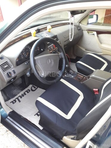 Mercedes C 200 1995, 460,609 km - 2.0 l - Astara