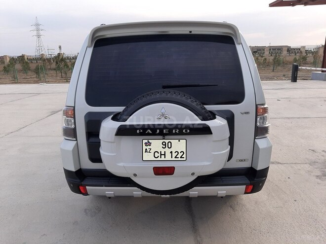 Mitsubishi Pajero 2009, 135,008 km - 3.0 л - Sumqayıt