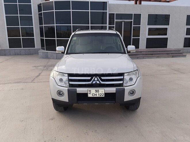 Mitsubishi Pajero 2009, 135,008 km - 3.0 л - Sumqayıt