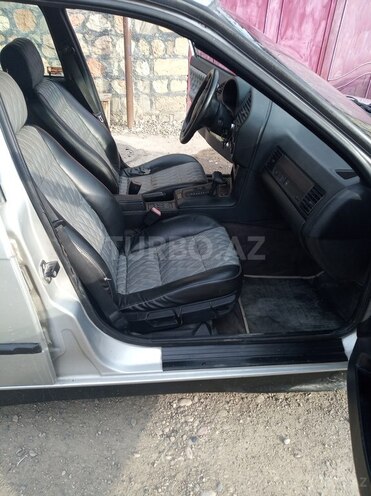 BMW 320 1991, 374,174 km - 2.0 l - Qusar