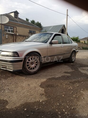 BMW 320 1991, 374,174 km - 2.0 l - Qusar