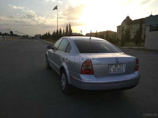 Volkswagen Passat 2002, 215,000 km - 1.8 l - Quba