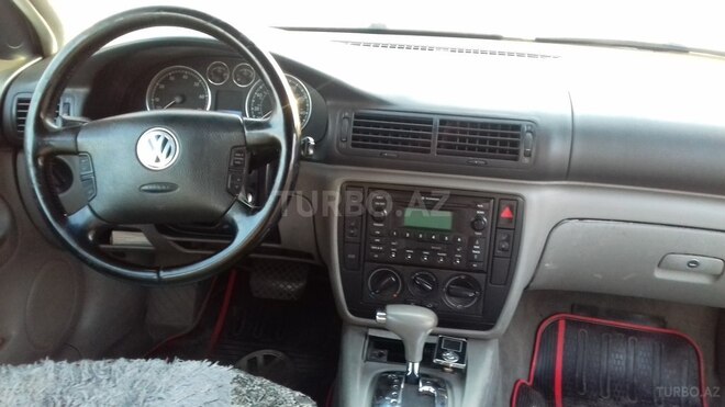 Volkswagen Passat 2002, 215,000 km - 1.8 l - Quba