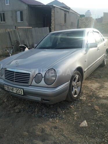 Mercedes E 230 1996, 295 km - 2.3 l - Bakı