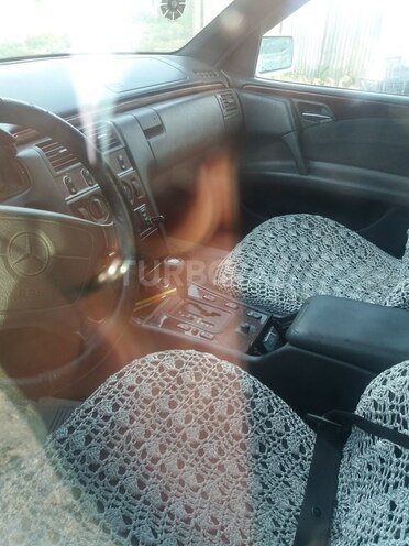 Mercedes E 230 1996, 295 km - 2.3 l - Bakı