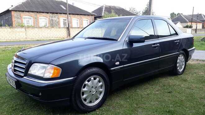 Mercedes C 200 2000, 173,435 km - 2.0 l - Zaqatala