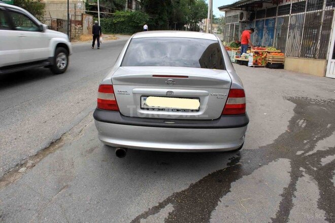 Opel Vectra 1996, 347,000 km - 1.8 l - Bakı