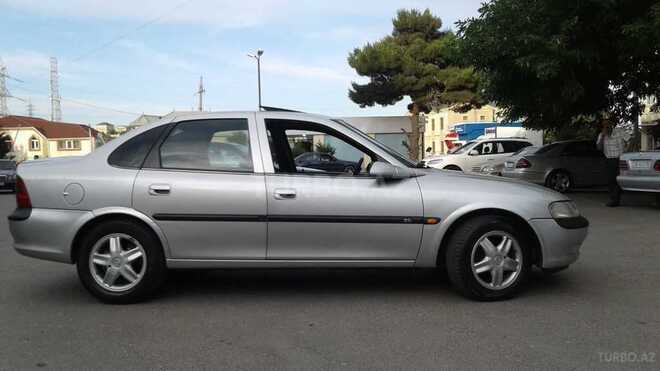 Opel Vectra 1998, 310,000 km - 1.8 l - Bakı