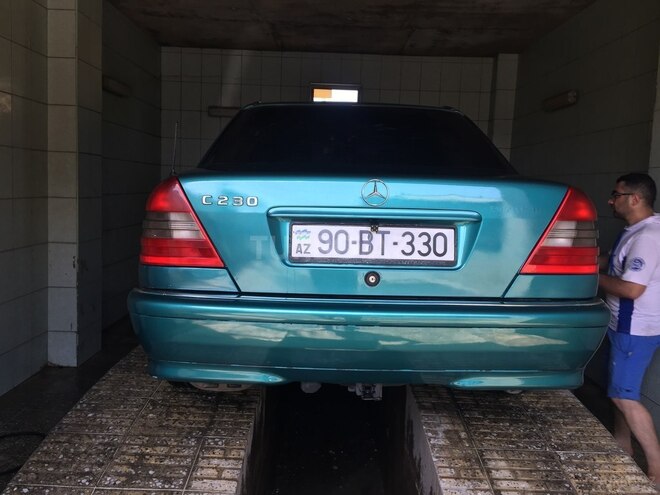 Mercedes C 230 1996, 234,500 km - 2.3 л - Bakı