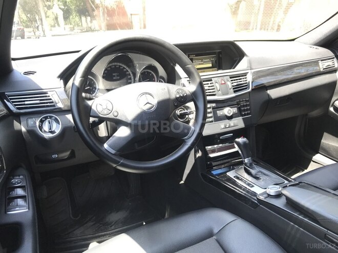 Mercedes E 220 2011, 185,000 km - 2.2 л - Bakı