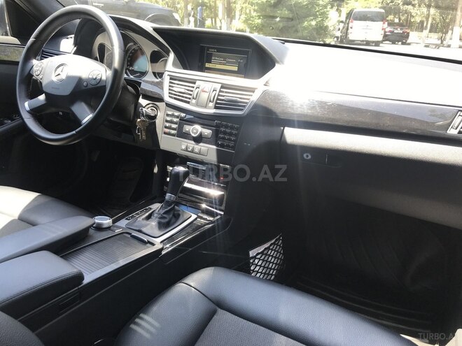 Mercedes E 220 2011, 185,000 km - 2.2 л - Bakı