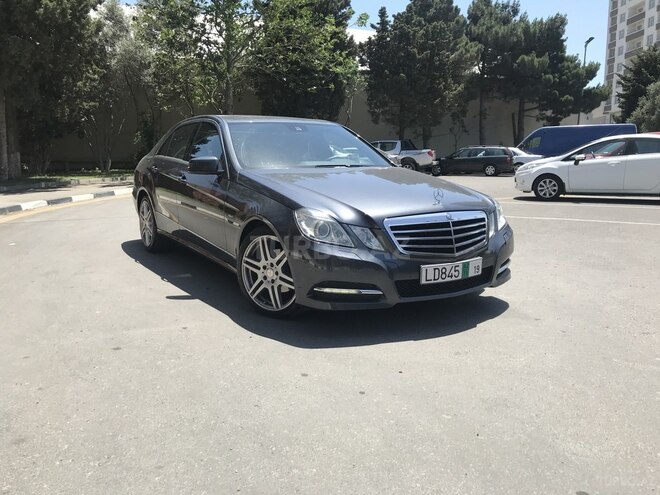 Mercedes E 220 2011, 185,000 km - 2.2 л - Bakı