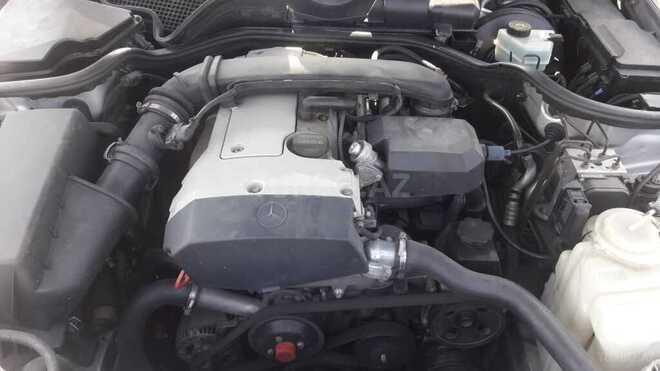 Mercedes E 230 1998, 245,000 km - 2.3 l - Bakı