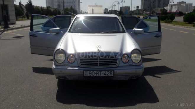 Mercedes E 230 1998, 245,000 km - 2.3 l - Bakı