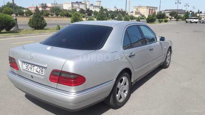 Mercedes E 230 1998, 245,000 km - 2.3 l - Bakı