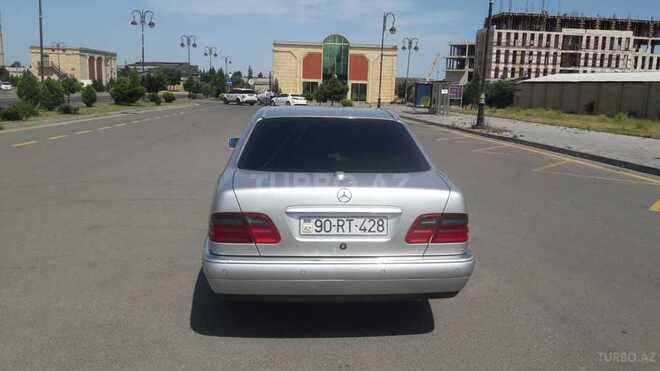 Mercedes E 230 1998, 245,000 km - 2.3 l - Bakı