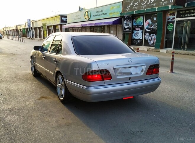 Mercedes E 240 1998, 335,000 km - 2.4 l - Bakı