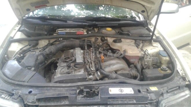Audi A4 1997, 275,214 km - 1.8 l - Şəmkir