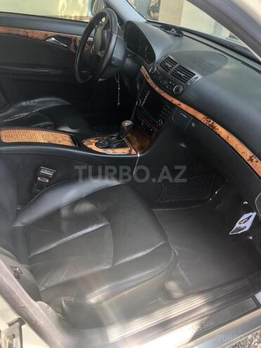 Mercedes E 320 2004, 300,000 km - 3.2 l - Sumqayıt