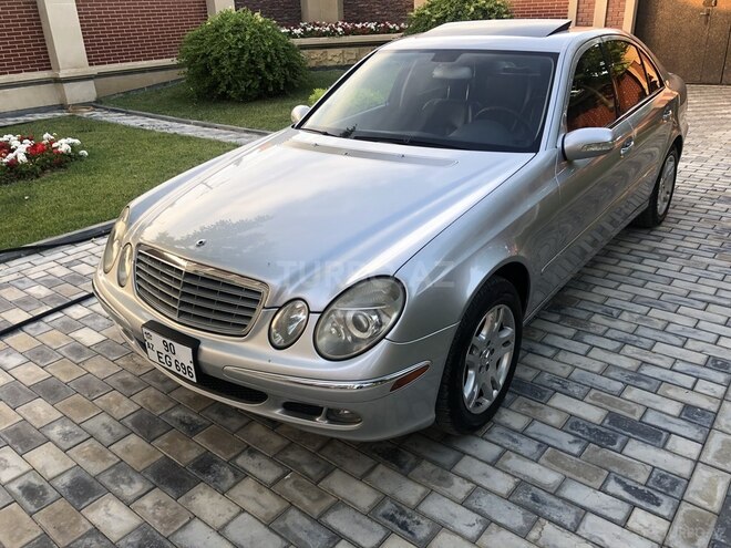 Mercedes E 320 2004, 300,000 km - 3.2 l - Sumqayıt