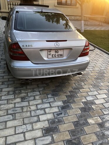 Mercedes E 320 2004, 300,000 km - 3.2 l - Sumqayıt