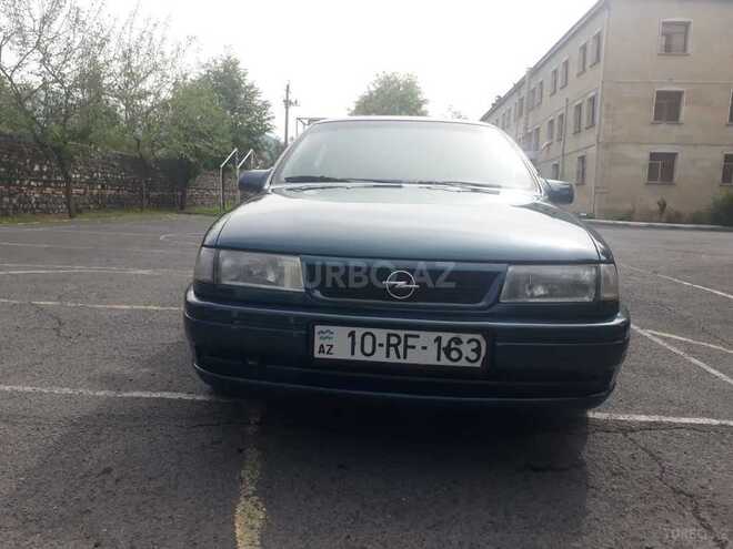 Opel Vectra 1995, 347,000 km - 1.6 l - Zaqatala