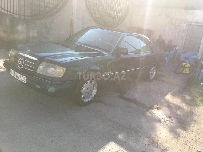 Mercedes  1995, 330,000 km - 2.2 l - Bakı