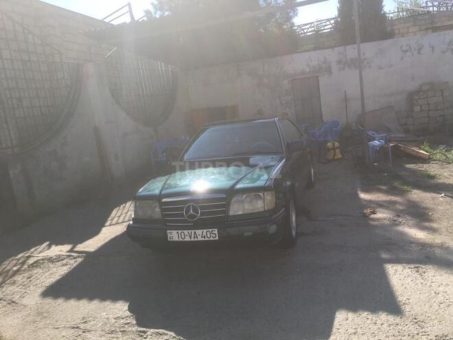 Mercedes  1995, 330,000 km - 2.2 l - Bakı