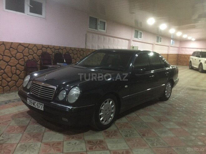 Mercedes E 240 1999, 265,000 km - 2.4 л - Bakı