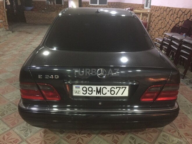 Mercedes E 240 1999, 265,000 km - 2.4 л - Bakı