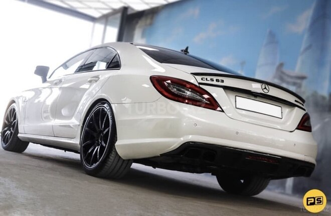 Mercedes CLS 63 AMG 2013, 83,000 km - 5.5 л - Bakı