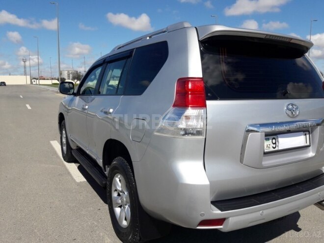 Toyota Prado 2011, 97,800 km - 2.7 л - Bakı
