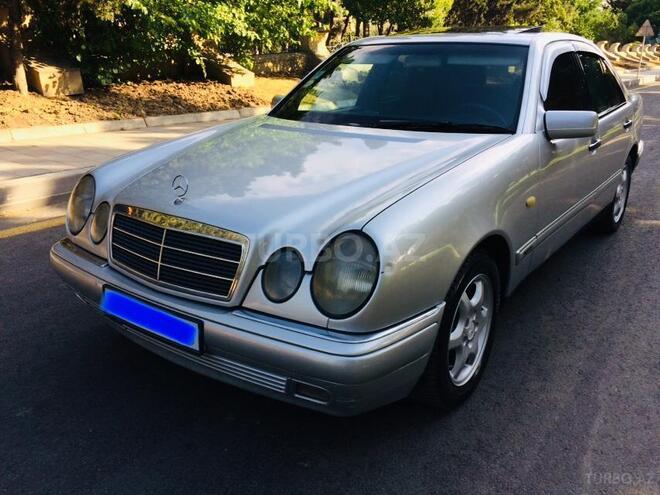Mercedes E 260 1999, 296,000 km - 2.6 l - Bakı