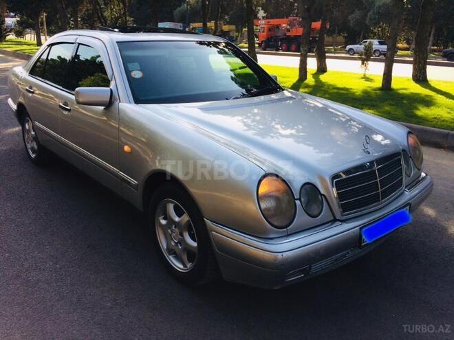 Mercedes E 260 1999, 296,000 km - 2.6 l - Bakı