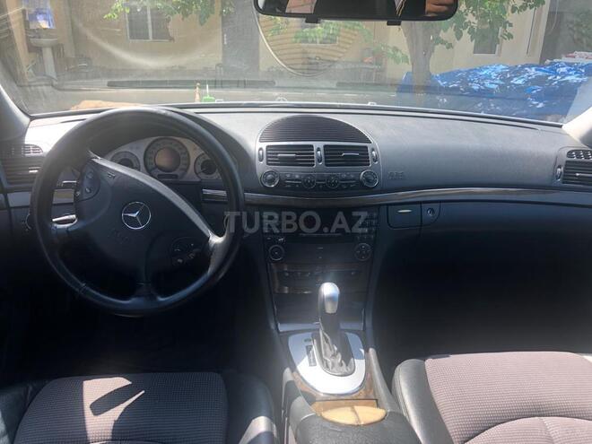 Mercedes E 220 2002, 320,000 km - 2.2 л - Sumqayıt