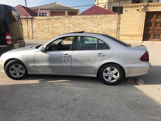 Mercedes E 220 2002, 320,000 km - 2.2 л - Sumqayıt