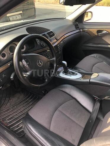 Mercedes E 220 2002, 320,000 km - 2.2 л - Sumqayıt