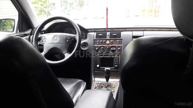 Mercedes E 280 2001, 294,600 km - 2.8 l - Göyçay