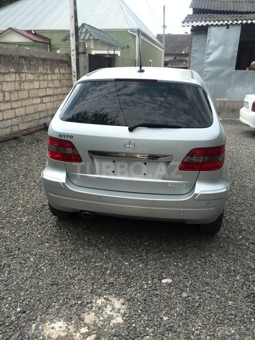 Mercedes B 170 2008, 89,700 km - 1.7 л - Qazax