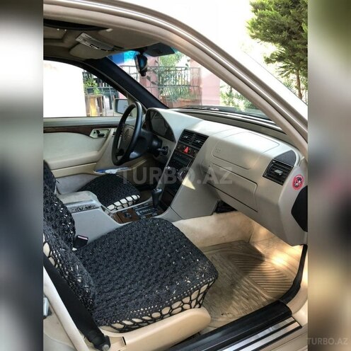 Mercedes C 200 1999, 251,816 km - 2.0 l - Sumqayıt