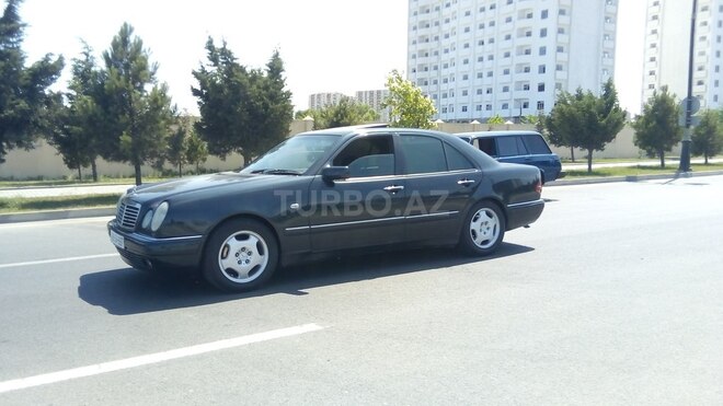 Mercedes E 230 1996, 369,785 km - 2.3 l - Bakı
