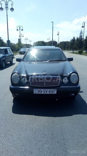Mercedes E 230 1996, 369,785 km - 2.3 l - Bakı