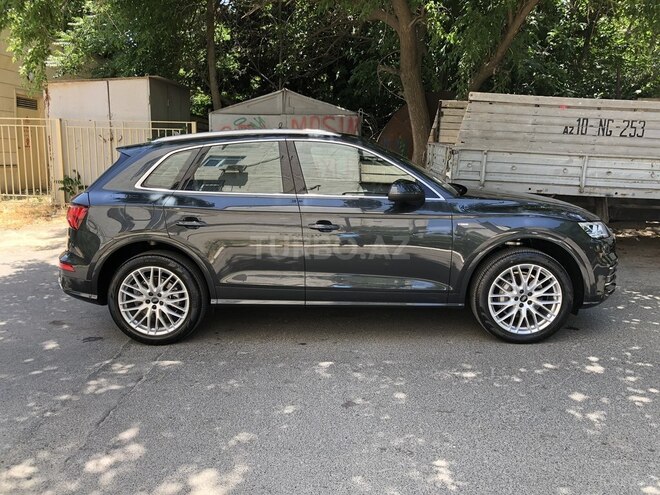Audi Q5 2017, 16,000 km - 2.0 l - Bakı