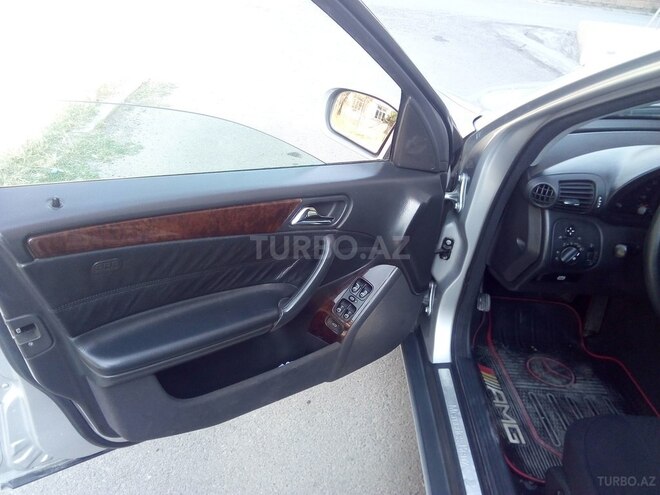 Mercedes C 220 2000, 222,000 km - 2.2 l - Şirvan