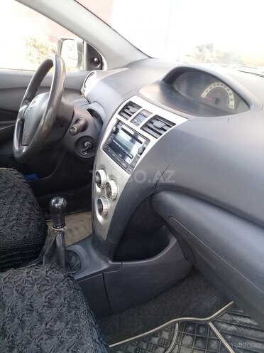 Toyota Yaris 2008, 206,000 km - 1.3 l - Bakı