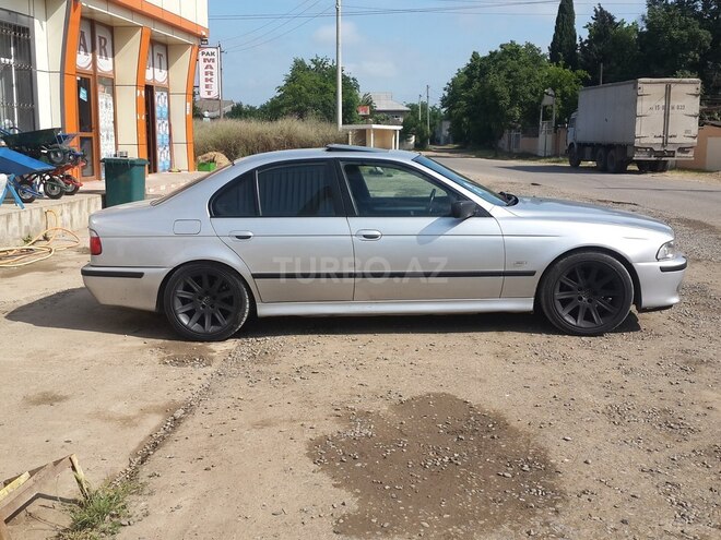 BMW 528 1999, 257,000 km - 2.8 л - Bakı