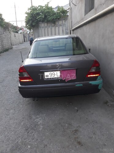 Mercedes C 220 1995, 300,000 km - 2.2 l - Bakı