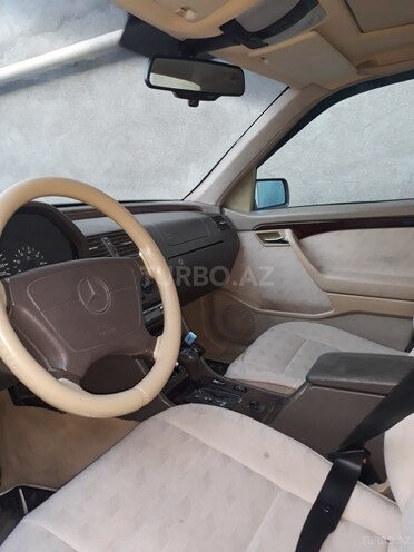 Mercedes C 220 1995, 300,000 km - 2.2 l - Bakı